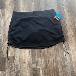 BRAND NEW Columbia Black Skort with Adjustable Drawstrings
